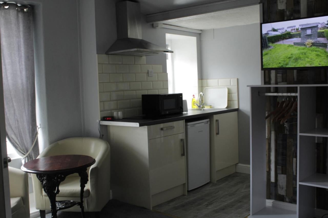 Clifton Villa Guest House Llandudno Buitenkant foto