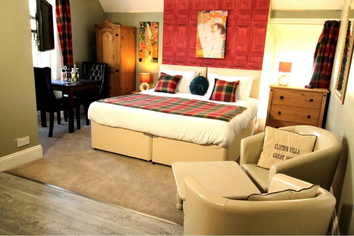 Clifton Villa Guest House Llandudno Buitenkant foto